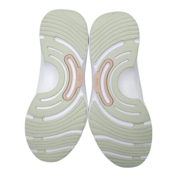 Nike TR 13 Cross Trainer Sneaker Womens US 10 UK 7.5 Workout Shoes DV3975-300 - Picture 7 of 16